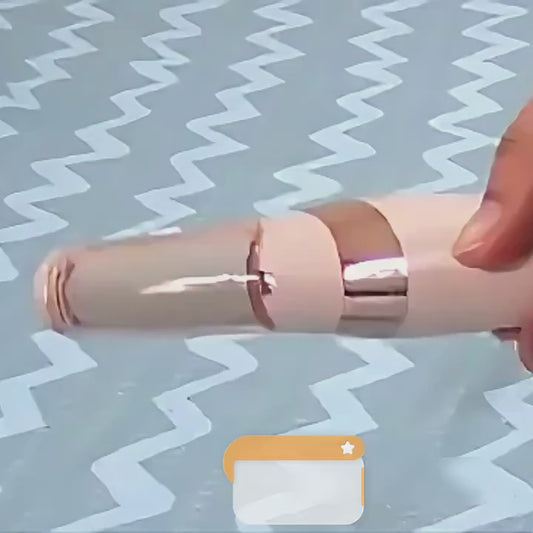 Flawless Pedi est un appareil rechargeable pour éliminer et lisser sans douleur